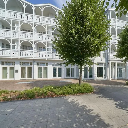 Kompakte Im Seepark Mit Balkon * Sellin (Rugen)
